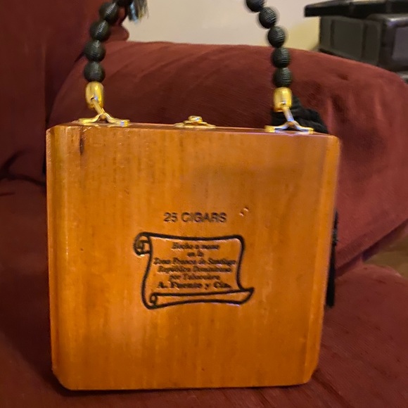 Hemingway awesome cigar purse! - Picture 4 of 7